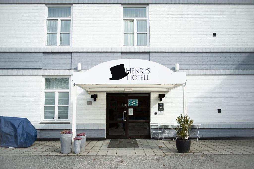 Henriks Hotell Skien Exterior photo